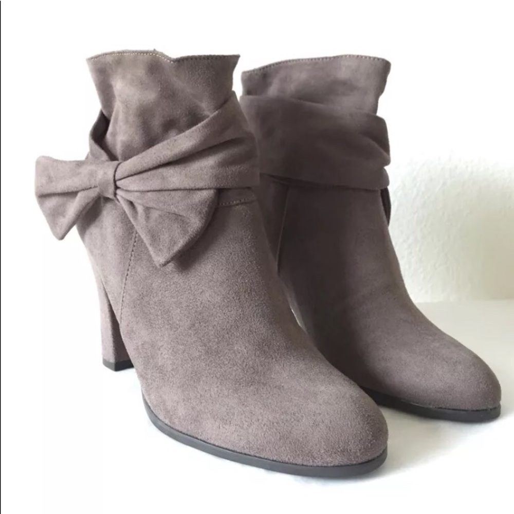 IMPO Stretch Oblique Booties with Bow Taupe 8.5
